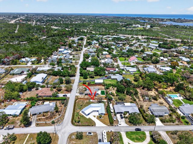 9361 SE Duncan Street, Hobe Sound, FL 33455