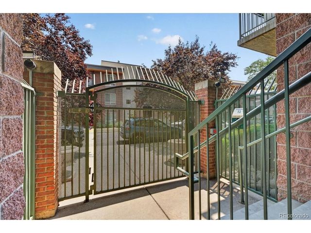 3201 N Shoshone St 108, Denver, CO 80211