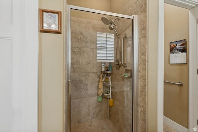 10254 S CROW WING DR, South Jordan, UT 84009