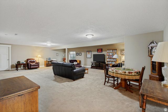 10254 S CROW WING DR, South Jordan, UT 84009