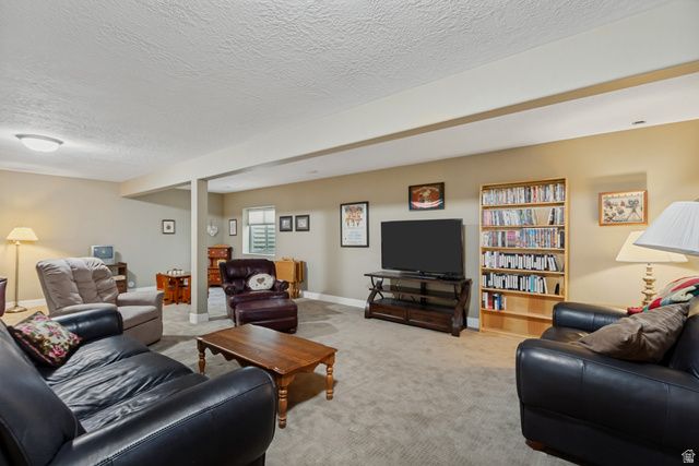 10254 S CROW WING DR, South Jordan, UT 84009