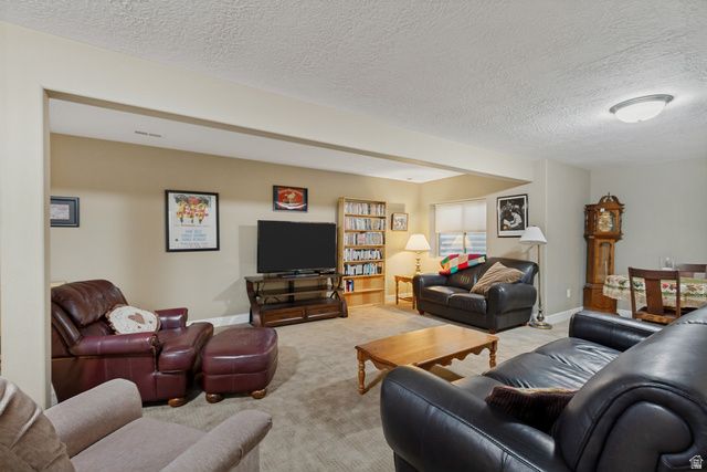 10254 S CROW WING DR, South Jordan, UT 84009