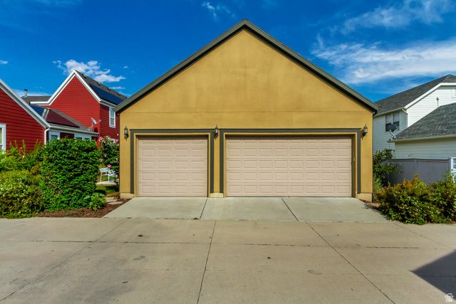10254 S CROW WING DR, South Jordan, UT 84009