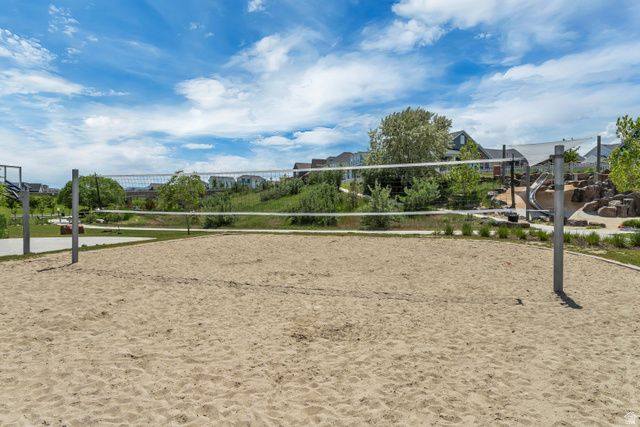 10254 S CROW WING DR, South Jordan, UT 84009