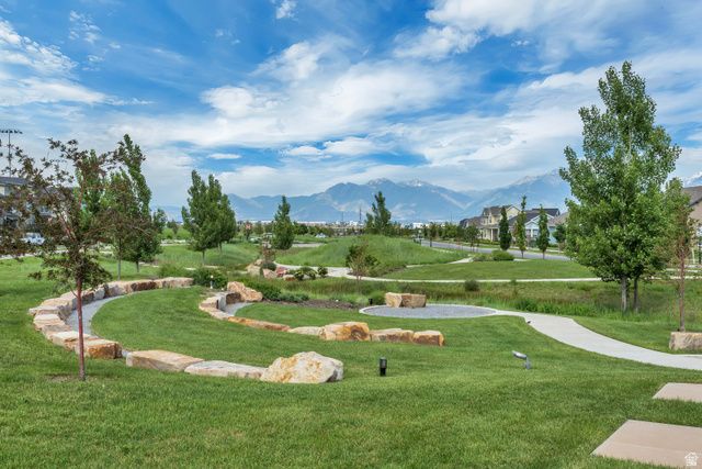 10254 S CROW WING DR, South Jordan, UT 84009