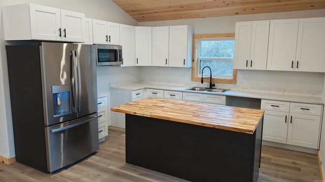 600 Frances Cove Road, Mountain View, AR 72560