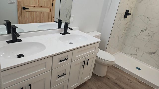 600 Frances Cove Road, Mountain View, AR 72560