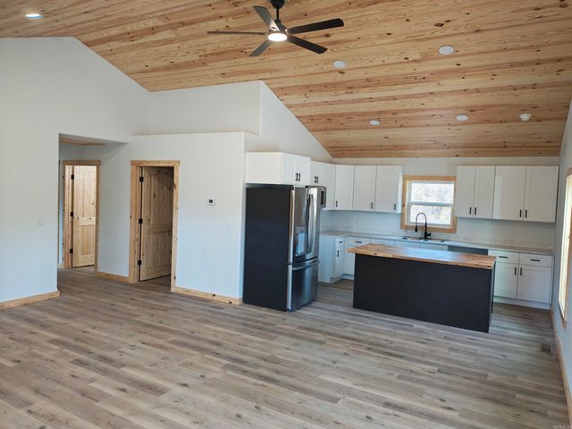 600 Frances Cove Road, Mountain View, AR 72560