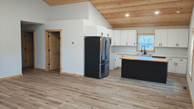 600 Frances Cove Road, Mountain View, AR 72560