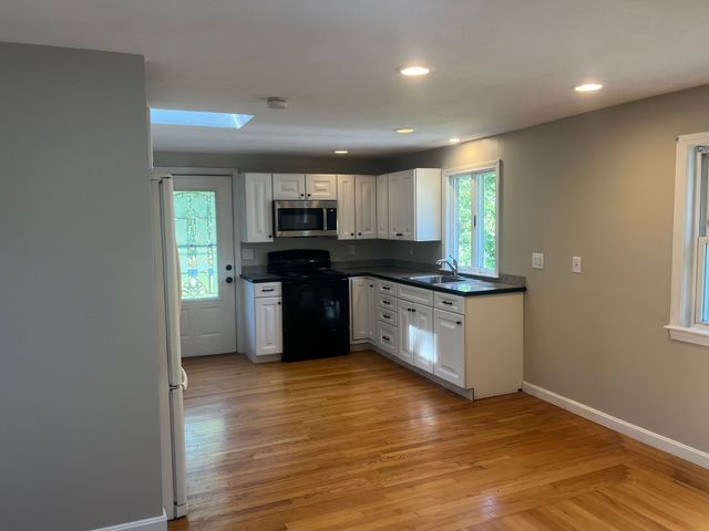 19 Montello, Middleboro, MA 02346