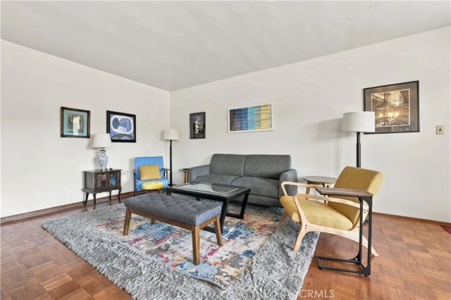 215 N Kenwood Street 303, Glendale, CA 91206