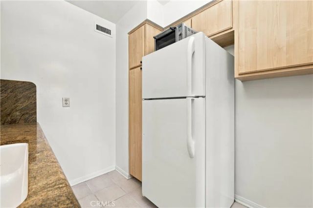 215 N Kenwood Street 303, Glendale, CA 91206