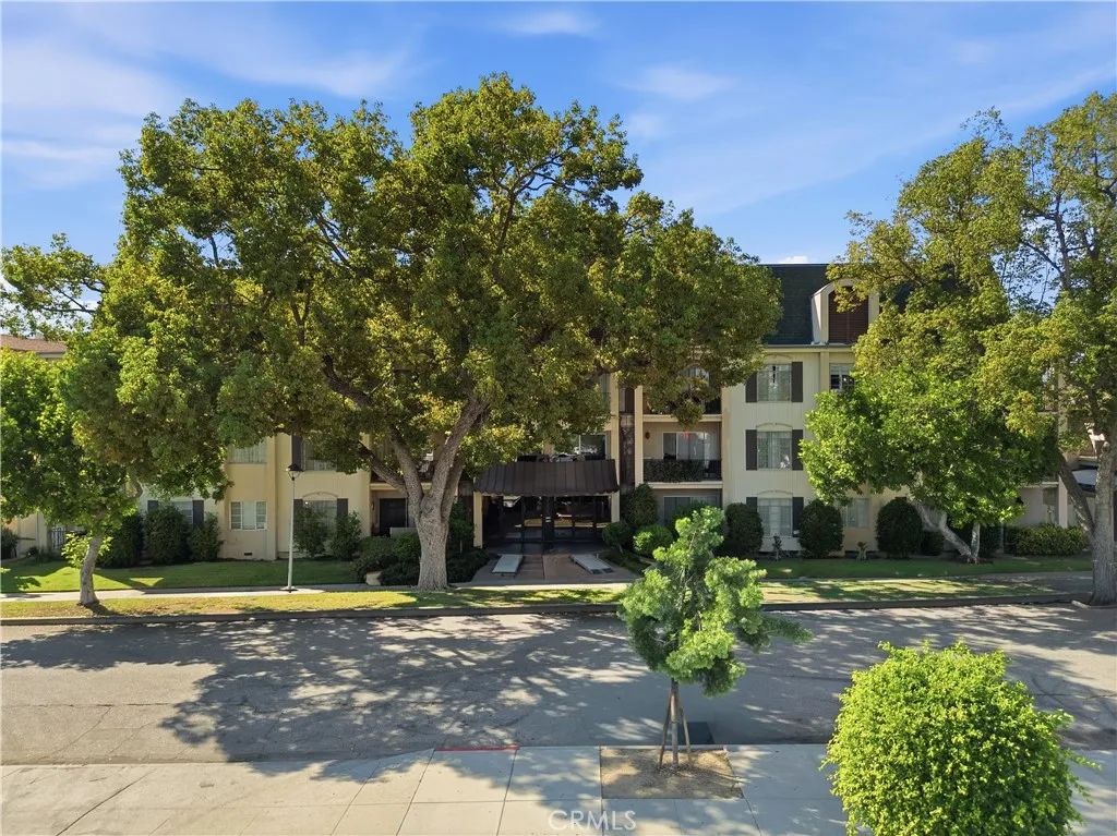 215 N Kenwood Street 303, Glendale, CA 91206