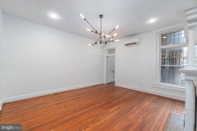 216 E BIDDLE ST, Baltimore, MD 21202