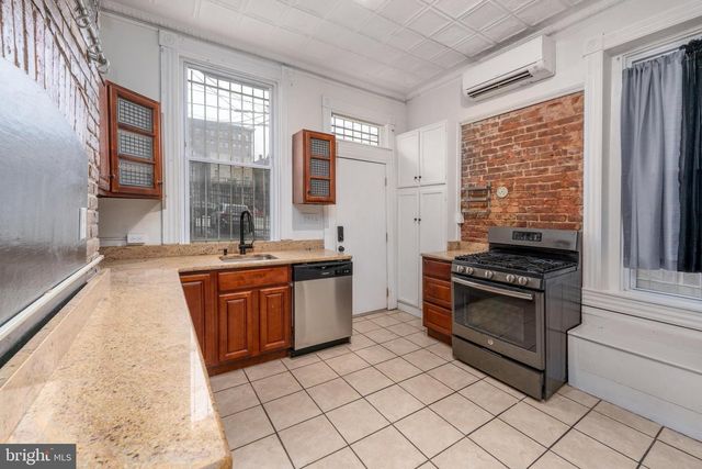 216 E BIDDLE ST, Baltimore, MD 21202