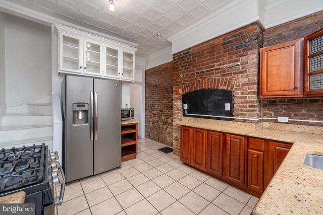 216 E BIDDLE ST, Baltimore, MD 21202