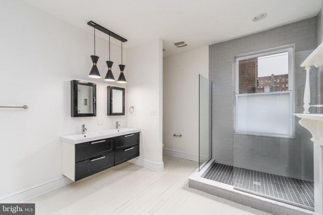 216 E BIDDLE ST, Baltimore, MD 21202