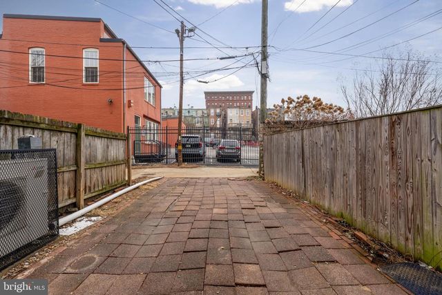 216 E BIDDLE ST, Baltimore, MD 21202