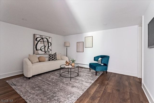 74 Hook Mountain Rd, Montville Twp., NJ 07045