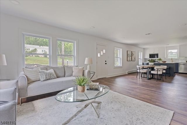 74 Hook Mountain Rd, Montville Twp., NJ 07045