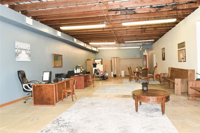 319 E Main Ave, Robstown, TX 78380