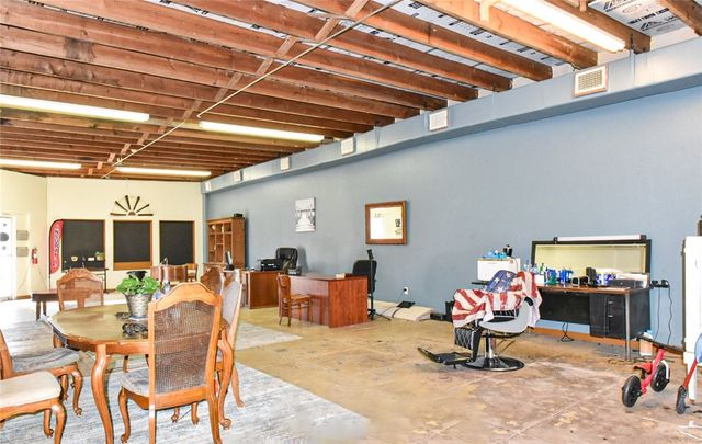 319 E Main Ave, Robstown, TX 78380