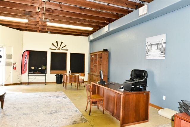 319 E Main Ave, Robstown, TX 78380