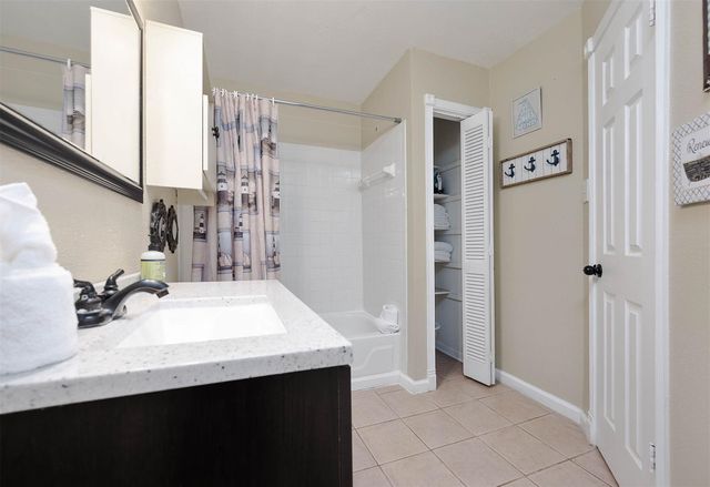 9520 Seawall Boulevard 115, Galveston, TX 77554