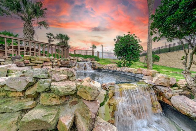 9520 Seawall Boulevard 115, Galveston, TX 77554