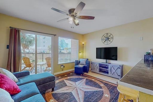 9520 Seawall Boulevard 115, Galveston, TX 77554