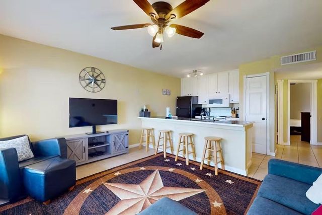 9520 Seawall Boulevard 115, Galveston, TX 77554