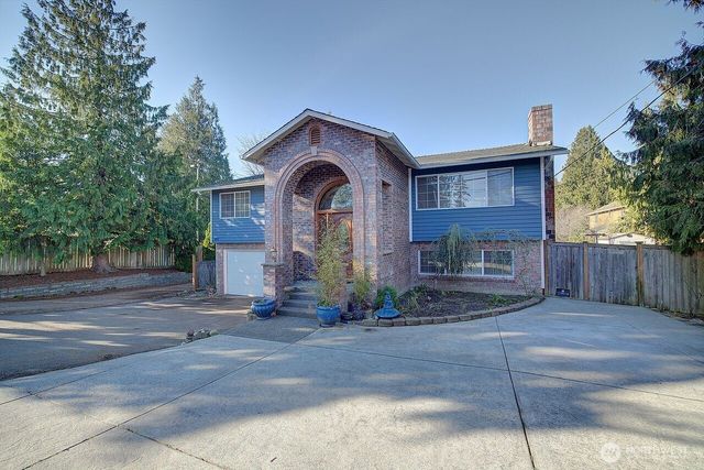 13902 Beverly Park Road, Lynnwood, WA 98087