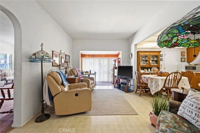 1140 Oberlin Drive, Glendale, CA 91205