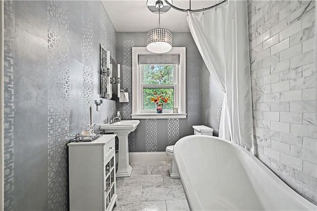 1246 W 59th Street, Kansas City, MO 64113
