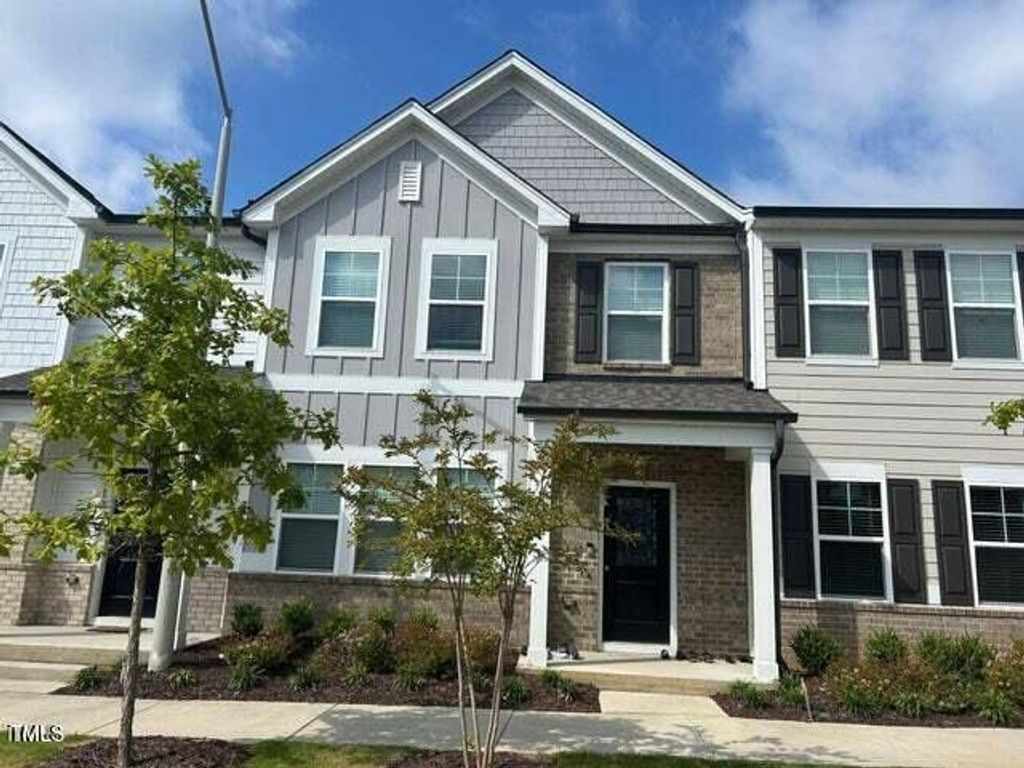 421 Parker Sta Avenue, Fuquay Varina, NC 27526