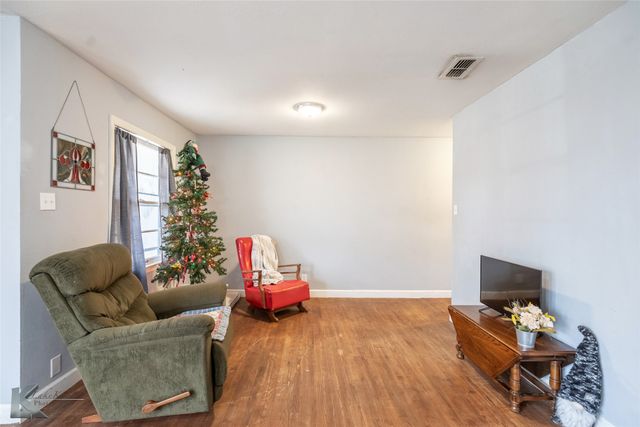 325 Burger Street, Abilene, TX 79603