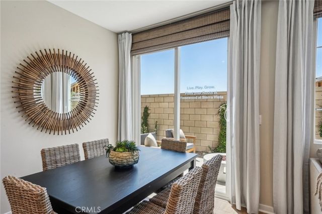 6367 Moonfire Lane, Fontana, CA 92336