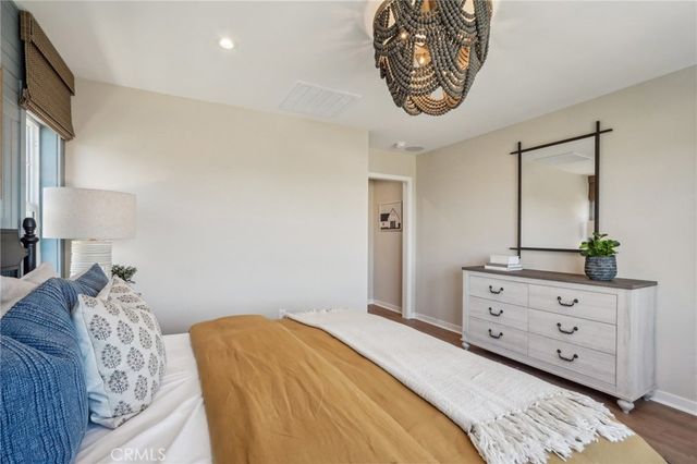 6367 Moonfire Lane, Fontana, CA 92336