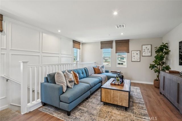 6367 Moonfire Lane, Fontana, CA 92336