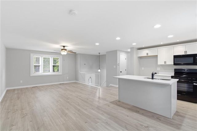 3724 Bramblevine Circle, Lithonia, GA 30038