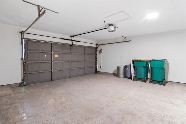 12227 Gun Oak Place, The Woodlands, TX 77380