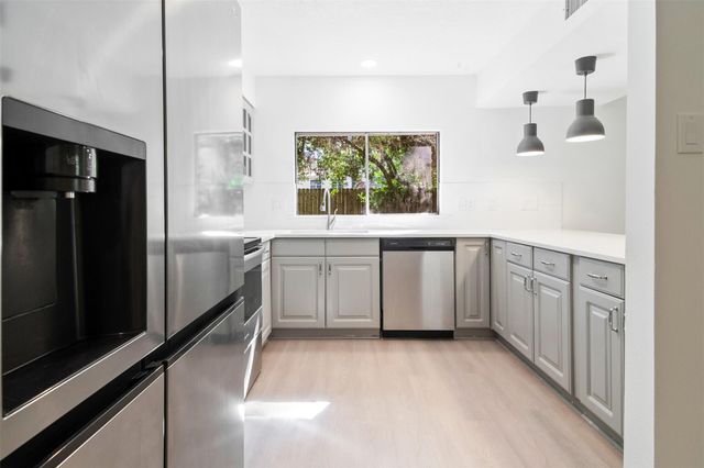12227 Gun Oak Place, The Woodlands, TX 77380