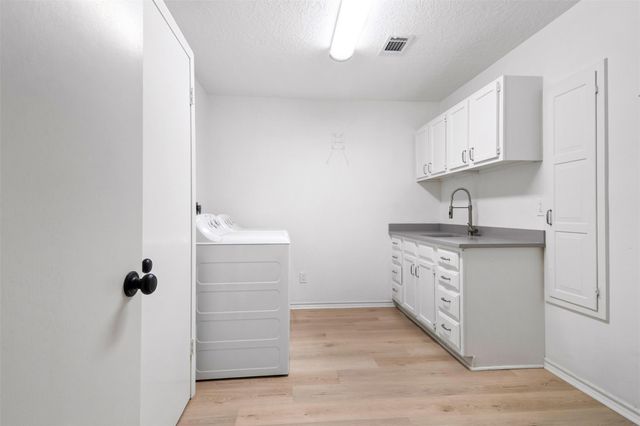 12227 Gun Oak Place, The Woodlands, TX 77380