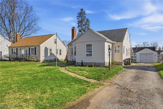 41819 Emerson Court, Elyria, OH 44035