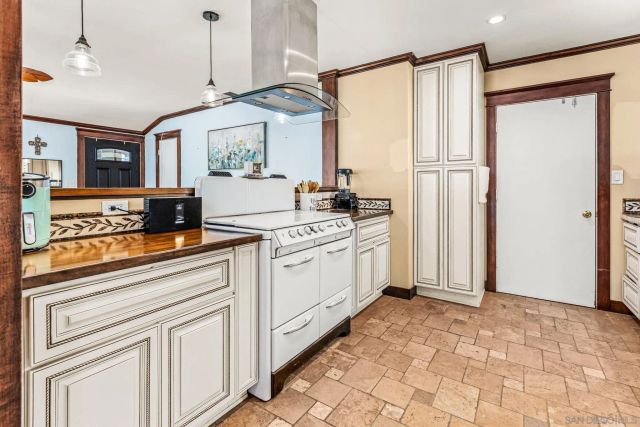 3448 Trophy, La Mesa, CA 91941