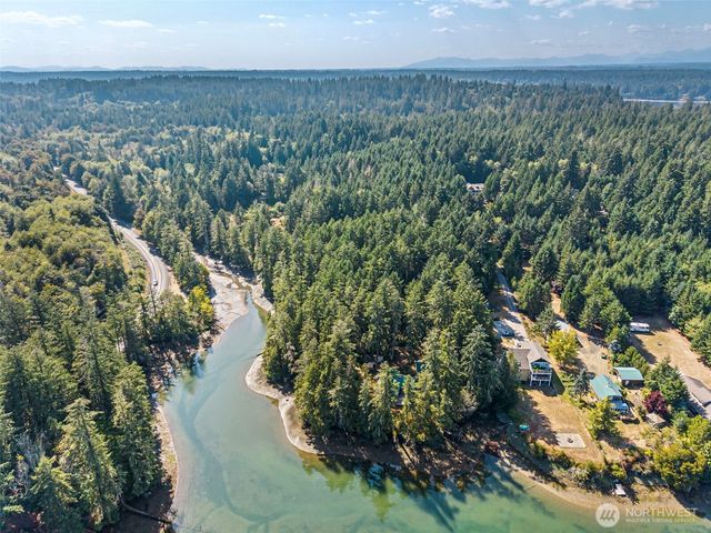 150 E Haskell Hill Road, Shelton, WA 98584