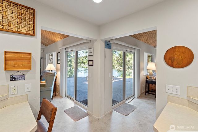 150 E Haskell Hill Road, Shelton, WA 98584