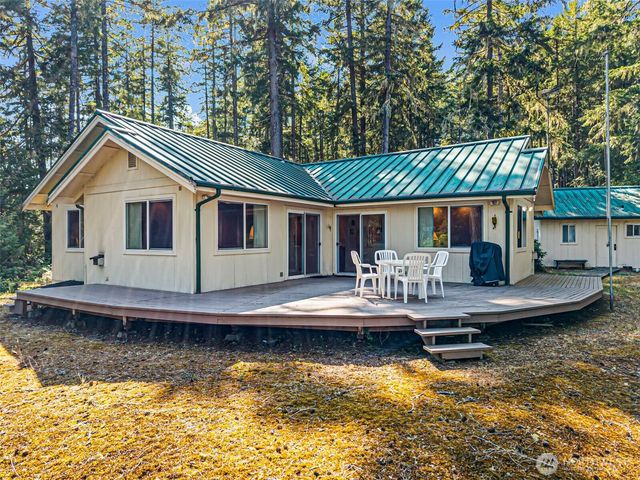 150 E Haskell Hill Road, Shelton, WA 98584