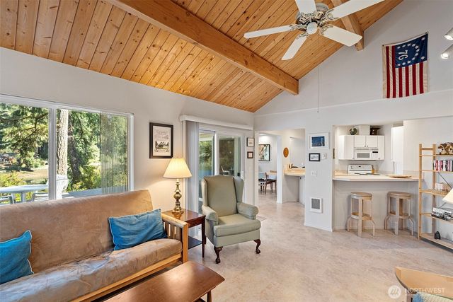 150 E Haskell Hill Road, Shelton, WA 98584