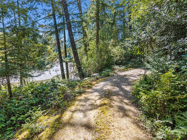 150 E Haskell Hill Road, Shelton, WA 98584